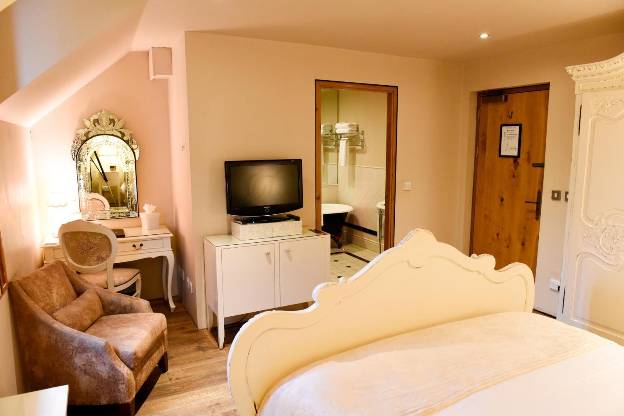 Glenskirlie Castle Hotel Banknock Extérieur photo