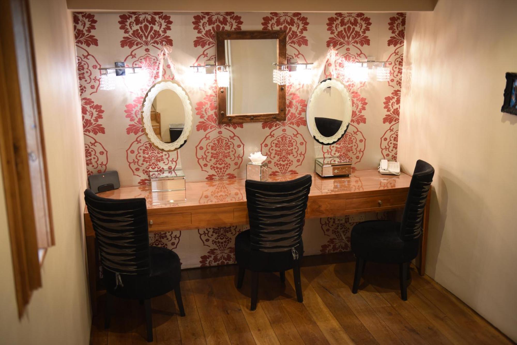 Glenskirlie Castle Hotel Banknock Extérieur photo