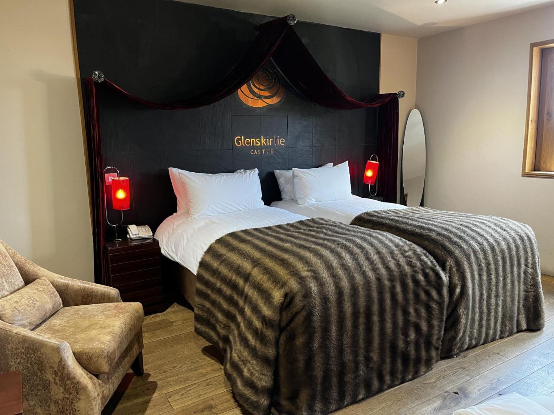 Glenskirlie Castle Hotel Banknock Extérieur photo