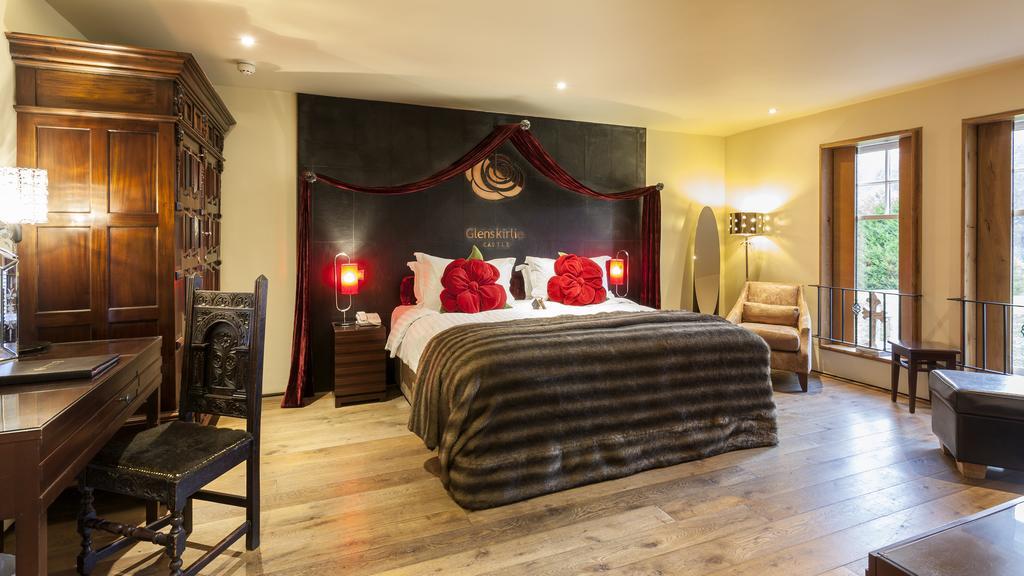Glenskirlie Castle Hotel Banknock Extérieur photo