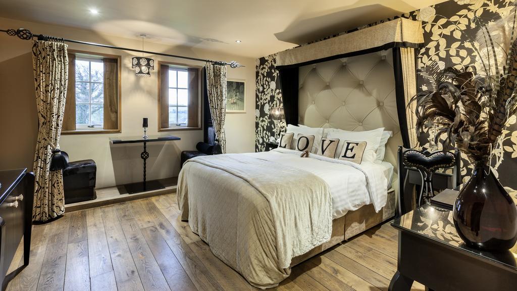 Glenskirlie Castle Hotel Banknock Extérieur photo