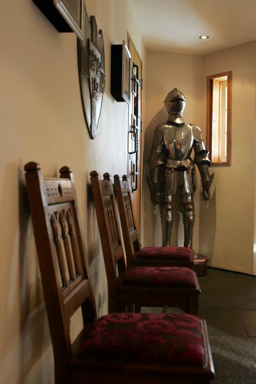 Glenskirlie Castle Hotel Banknock Extérieur photo