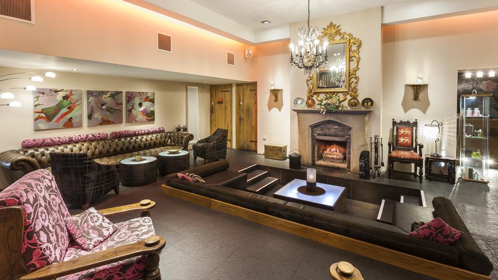 Glenskirlie Castle Hotel Banknock Extérieur photo