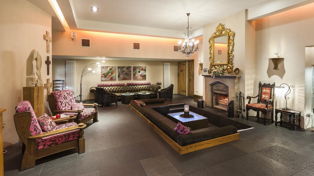 Glenskirlie Castle Hotel Banknock Extérieur photo